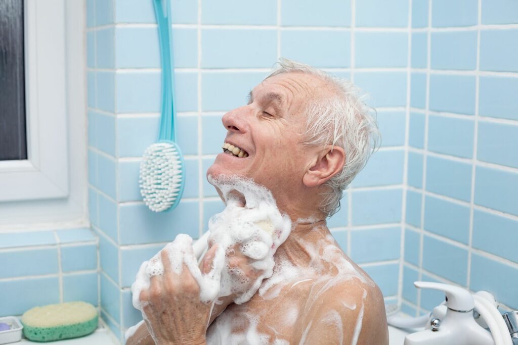 Personal Care at Home Town of Tioga FL - How to Give Your Loved One Privacy When You Help Them Bathe