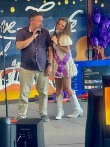 Alzheimer's Care Gainesville, FL - Touching Hearts at Home Hosts “Karaoke for a Cause” to Benefit Alzheimer’s, Raises $2,000 to #ENDALZ!