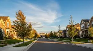 Caregiver helping a senior return home safely after surgery in Aurora Colorado